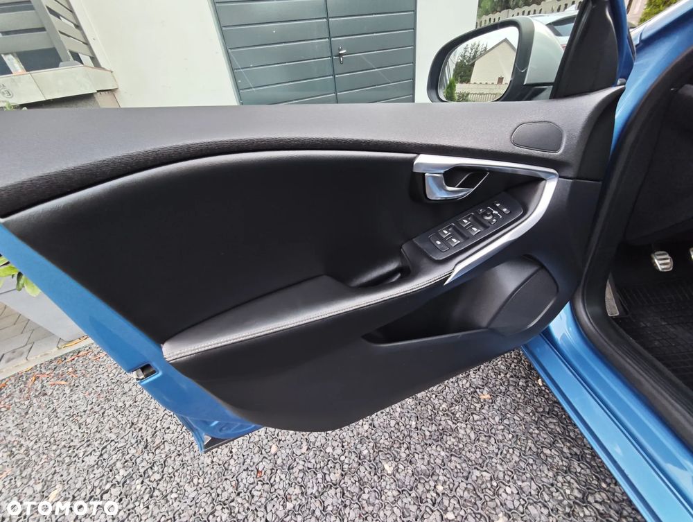 Volvo V40 D2 RDesign - 18