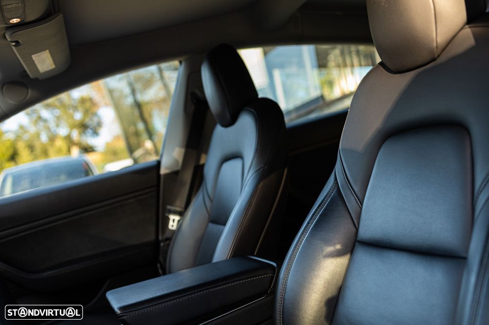 Tesla Model 3 Long-Range Dual Motor AWD - 23