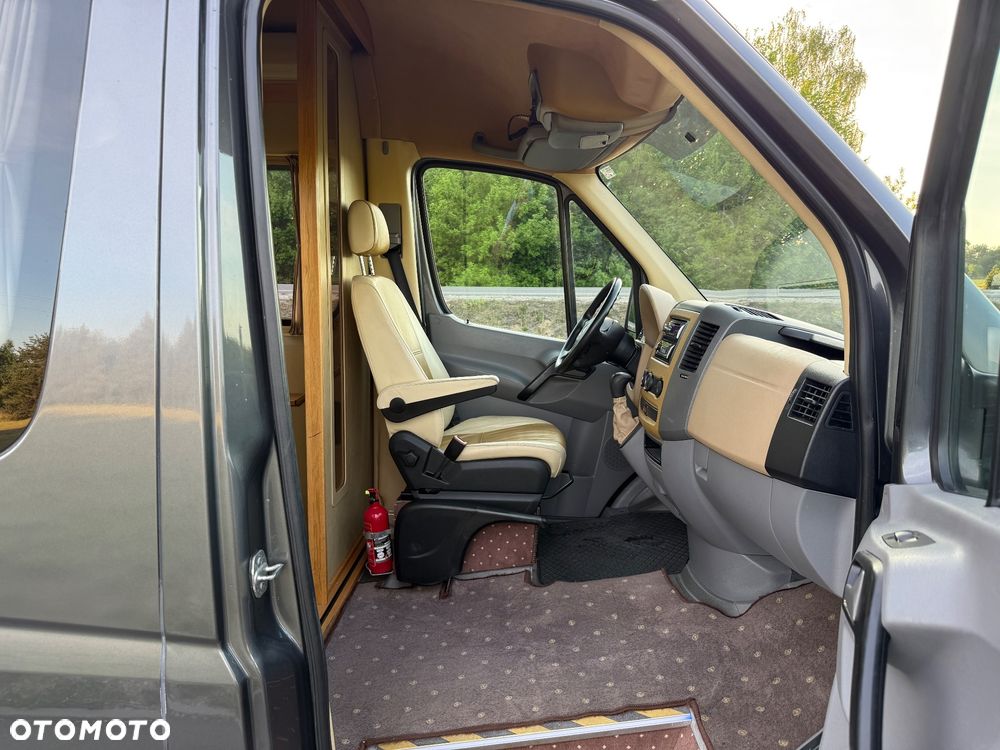 Mercedes-Benz Sprinter - 17