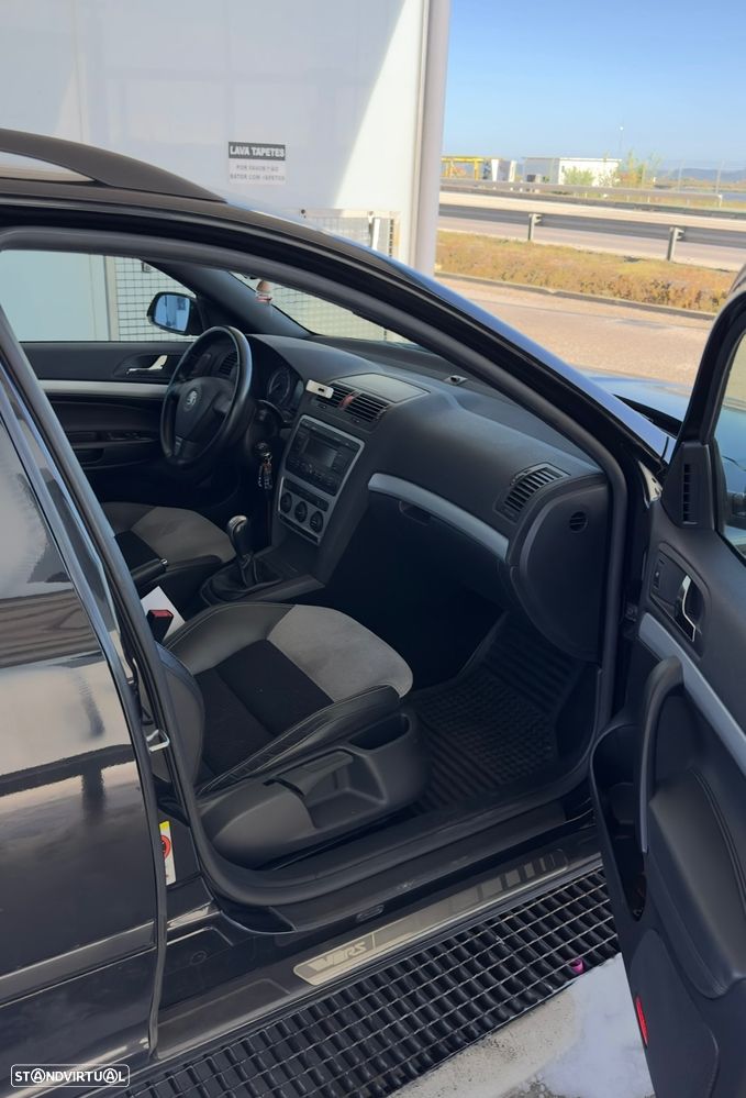 Skoda Octavia 2.0 TDI RS - 4