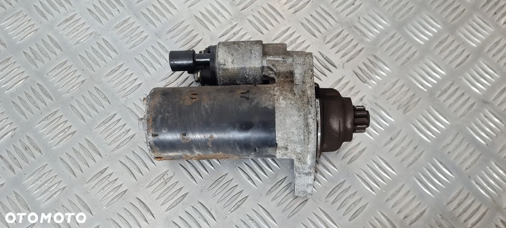 Volkswagen Golf VI 1.6 TDI Rozrusznik - 2