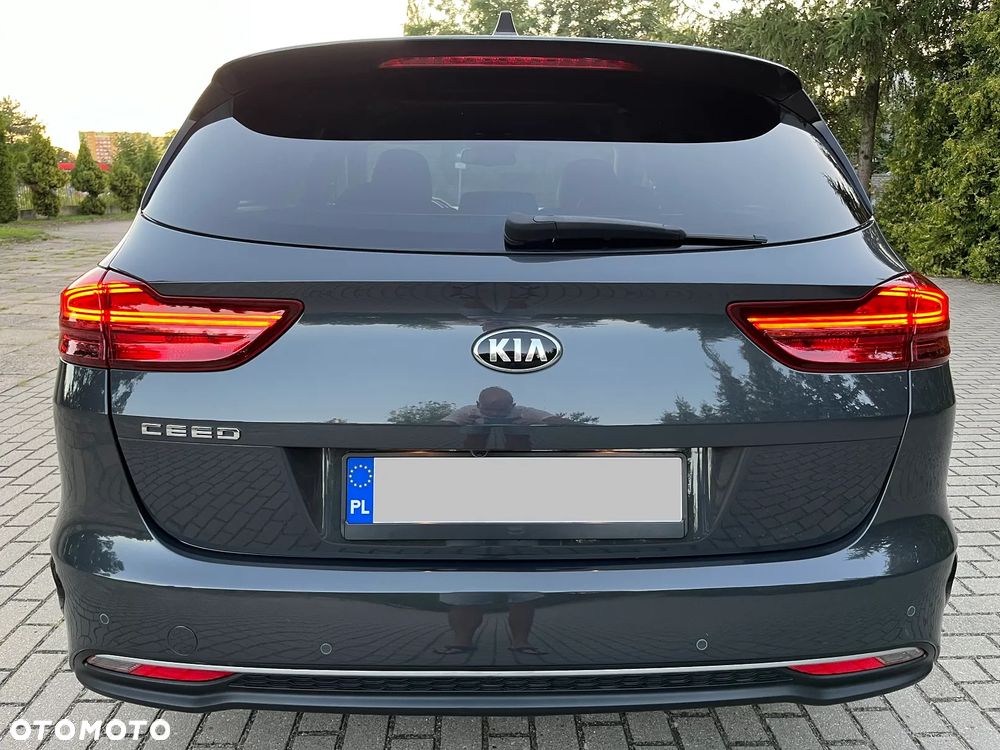Kia Ceed 1.6 CRDi SCR L Business Line Plus - 15