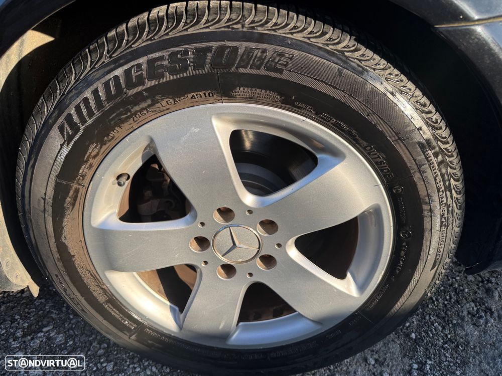 Mercedes-Benz E 220 CDI Avantgarde Aut. - 27