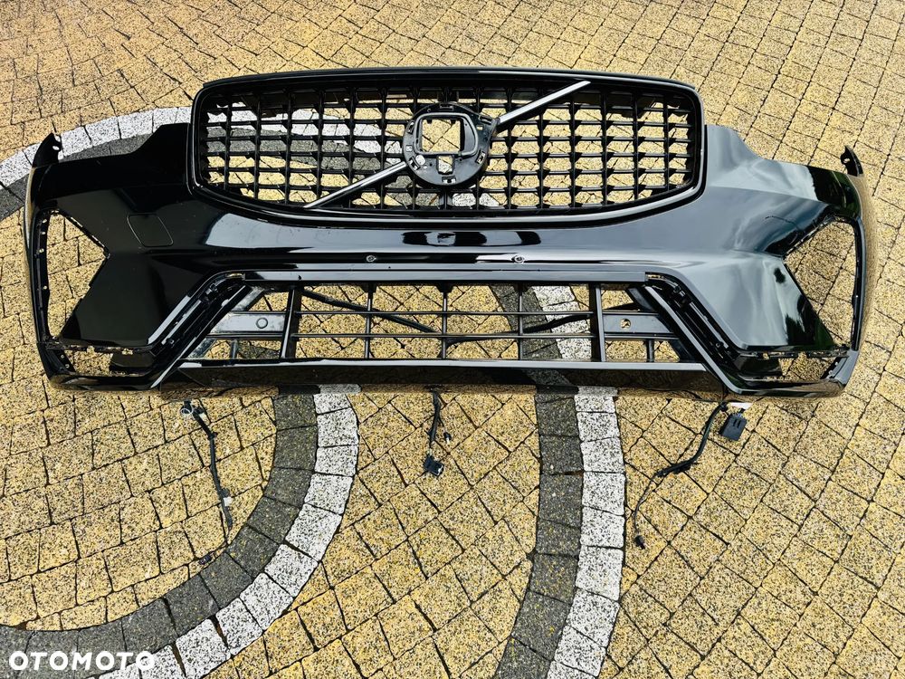 ZDERZAK VOLVO XC60 II LIFT R DESIGN PRZÓD PRZEDNI