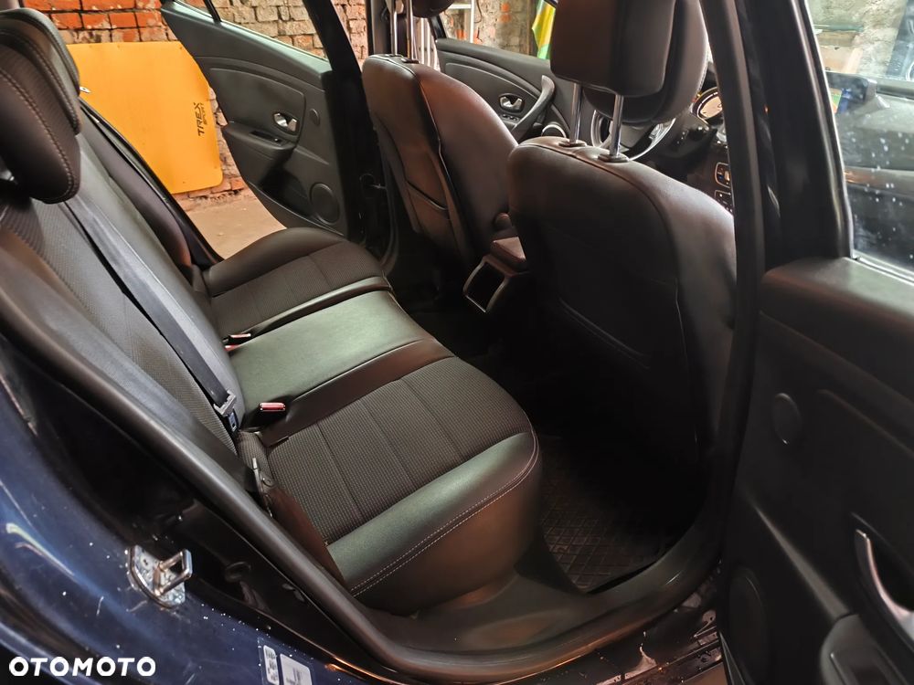 Renault Megane - 17