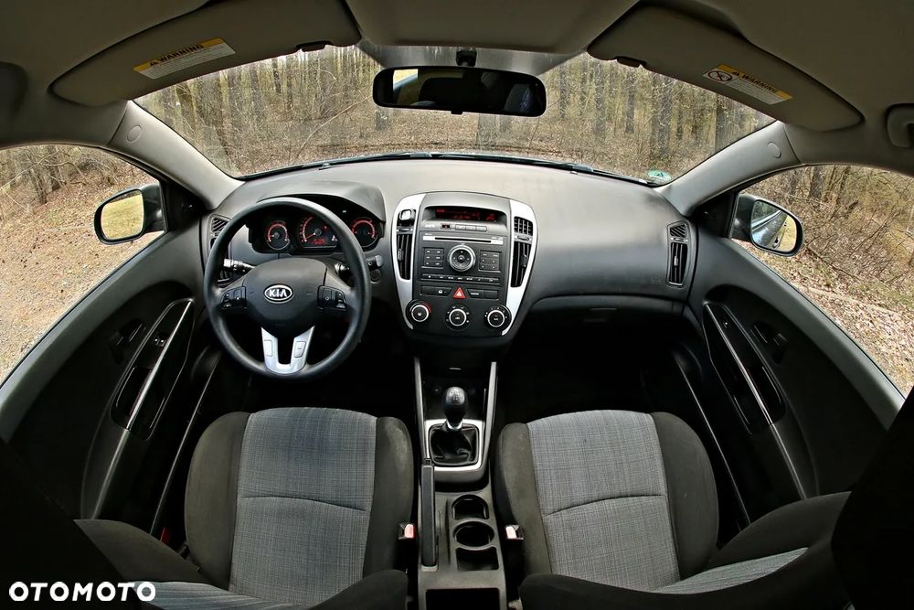 Kia Ceed 1.4 CVVT Attract - 10