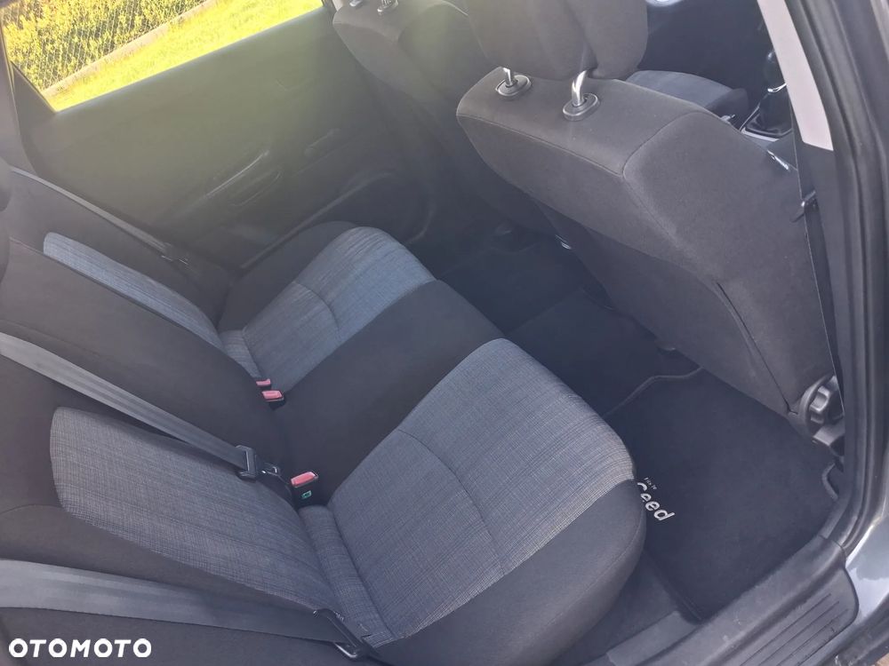 Kia Ceed 1.4 Comfort - 12