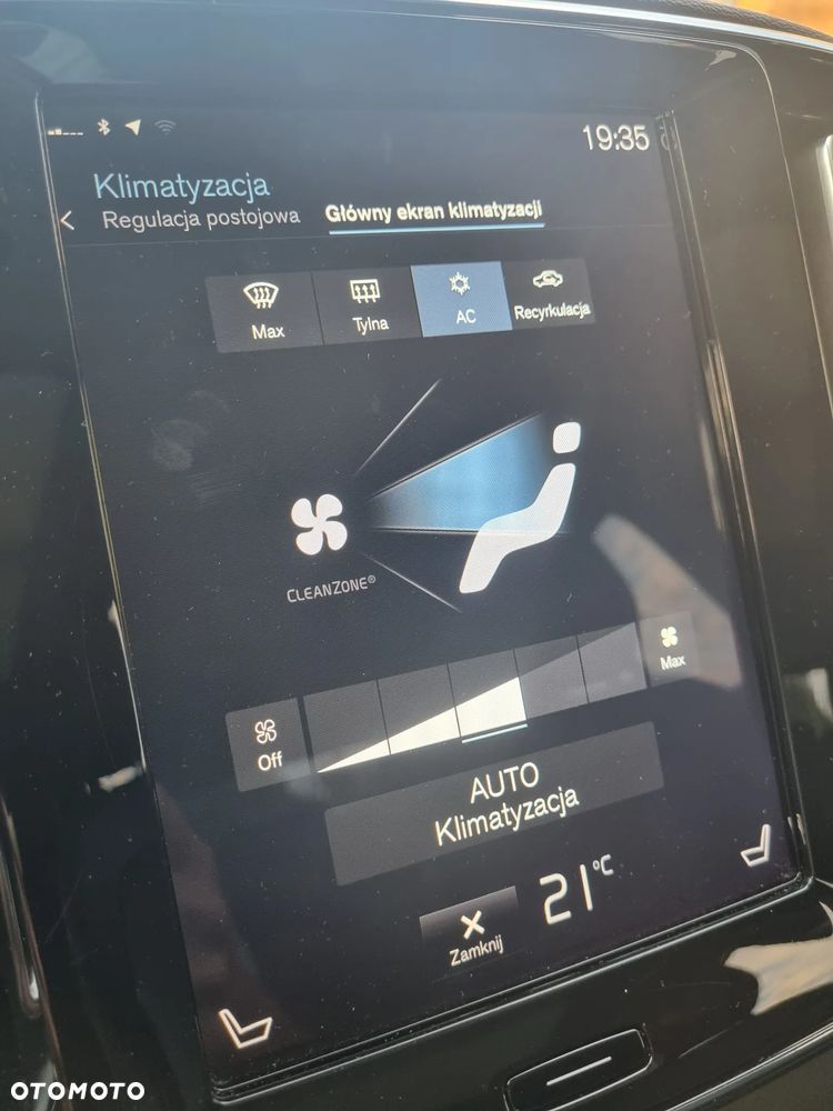 Volvo XC 40 T5 AWD Geartronic Momentum Pro - 26