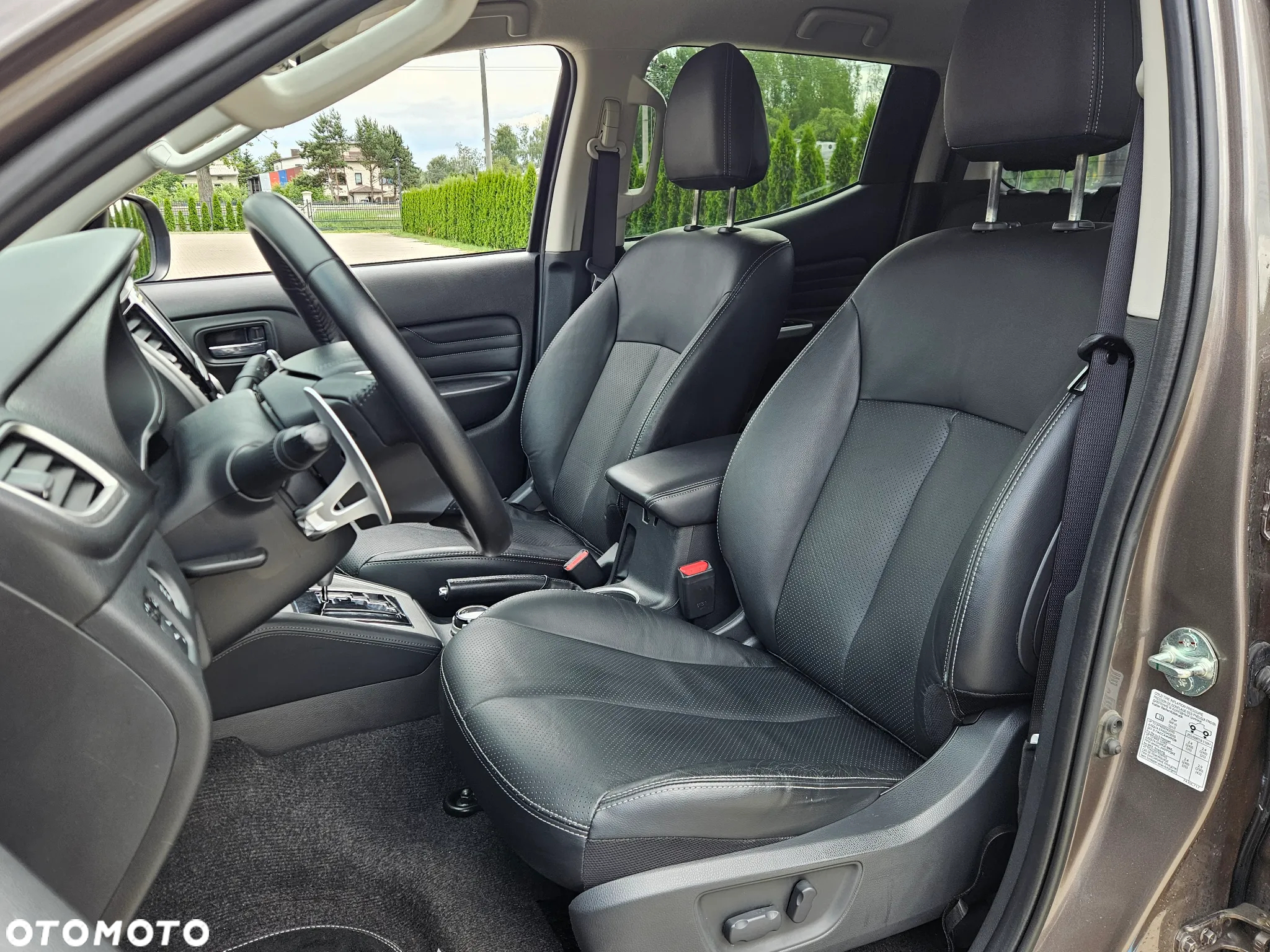 Mitsubishi L200 2.2 d DC Instyle Plus - 7