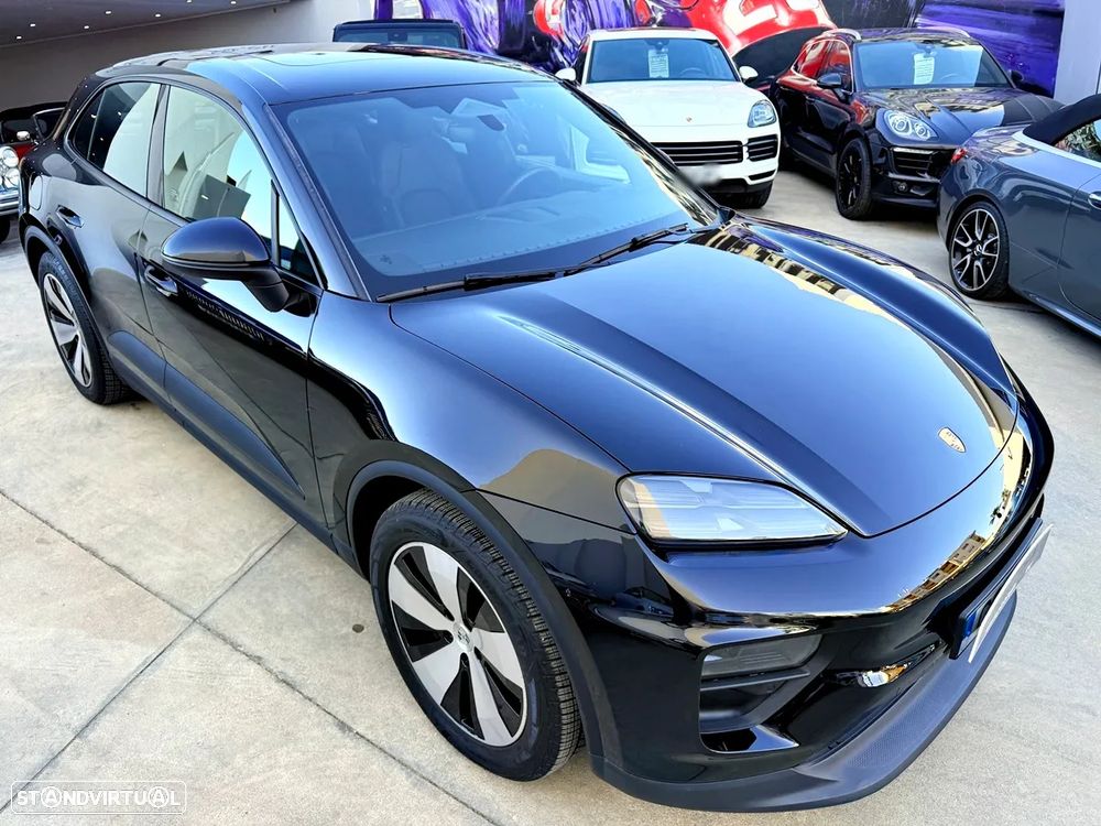 Porsche Macan Electric 4 - 44