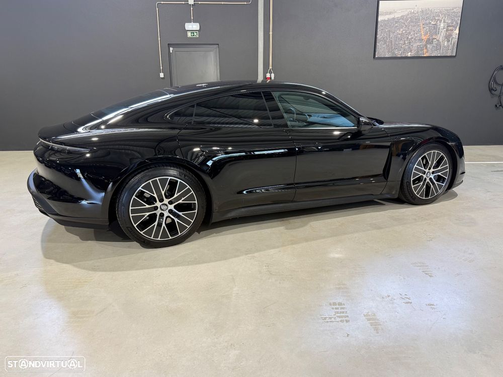 Porsche Taycan Standard - 13