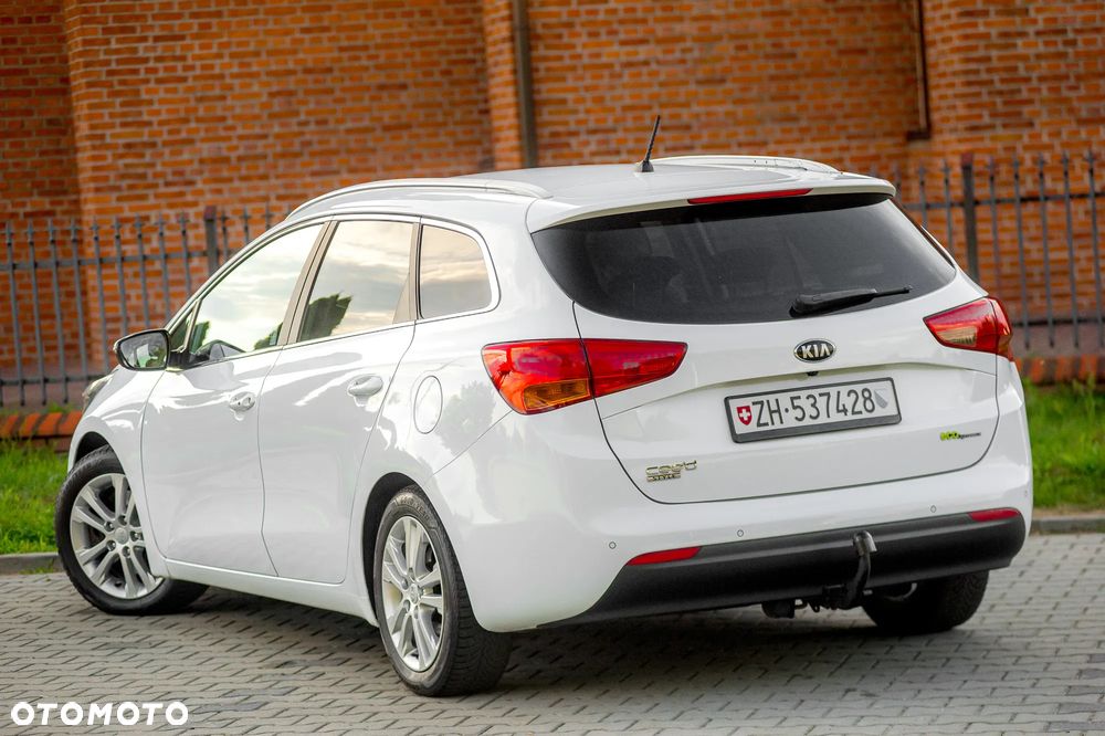 Kia Ceed 1.6 GDI Business Line - 10
