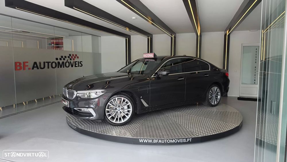 BMW 530 e iPerformance Line Luxury - 3