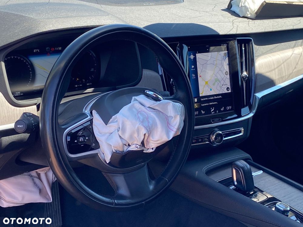 Volvo V90 Cross Country D5 AWD Pro - 17