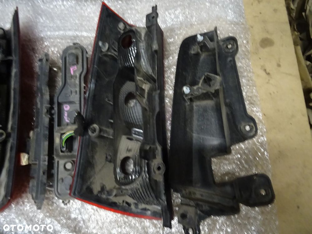 DACIA DOKKER LAMPA TYL TYLNA LEWA PRAWA WKLAD DO ZAROWEK LISTWA NAKLADKA NAD LAMPE ROZNE INNE CZESCI PYTAJ - 7