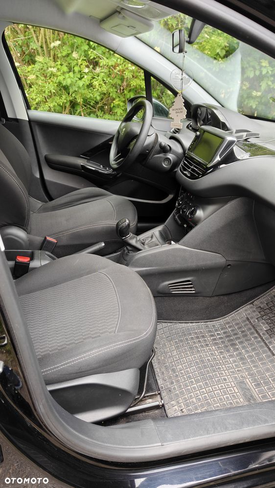 Peugeot 208 1.2 PureTech Style - 7