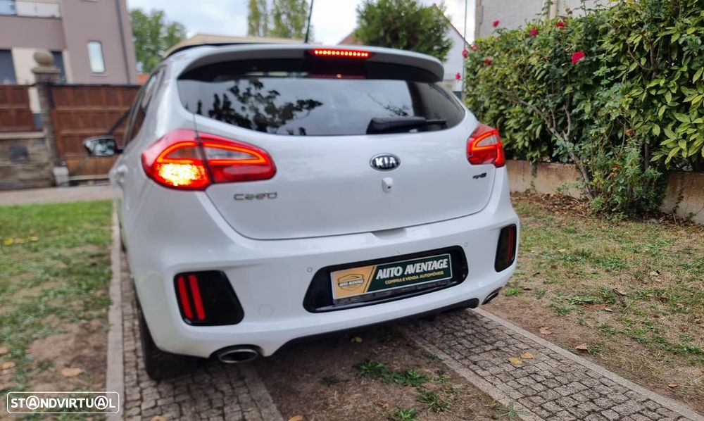 Kia Ceed 1.6 CRDi 136 ISG GT Line - 22