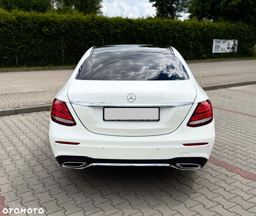 Mercedes-Benz Klasa E 220 d 9G-TRONIC - 17