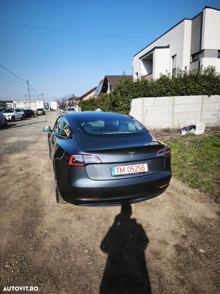 Tesla Model 3 Standard - 7