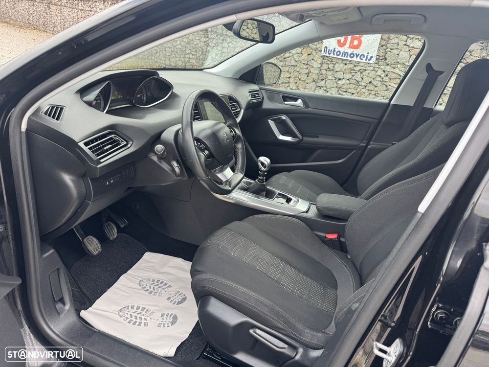 Peugeot 308 1.6 e-HDi Allure - 7