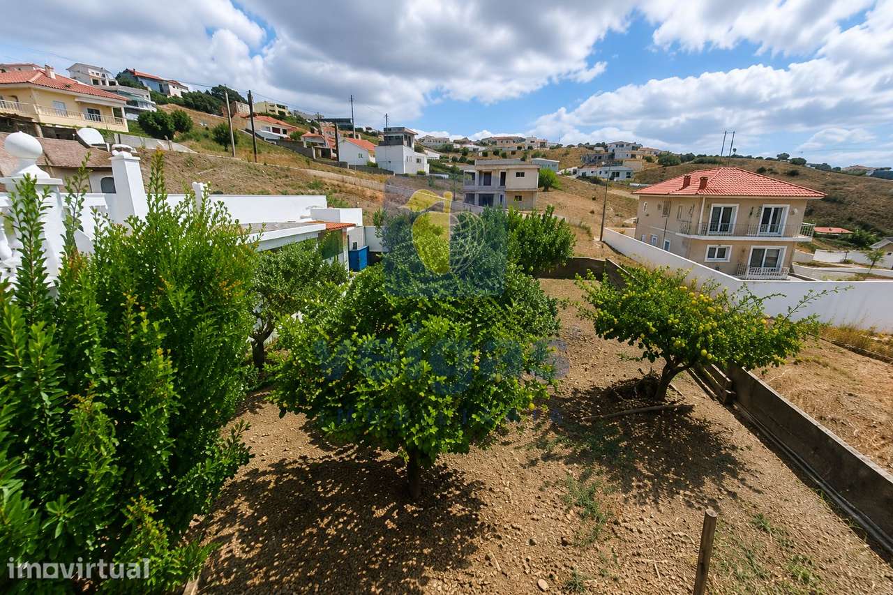 Moradia T6 Bifamiliar | Terreno | Vista Rio | A 15 min de Lisboa - Grande imagem: 2/25