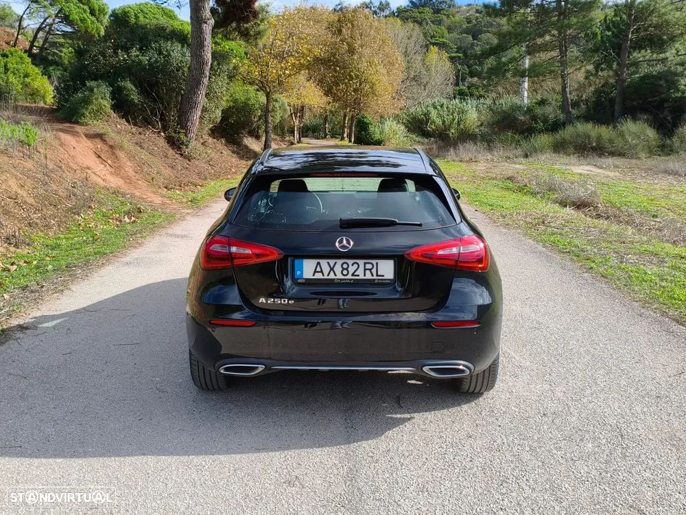 Mercedes-Benz A 250 e 8G-DCT Style - 4