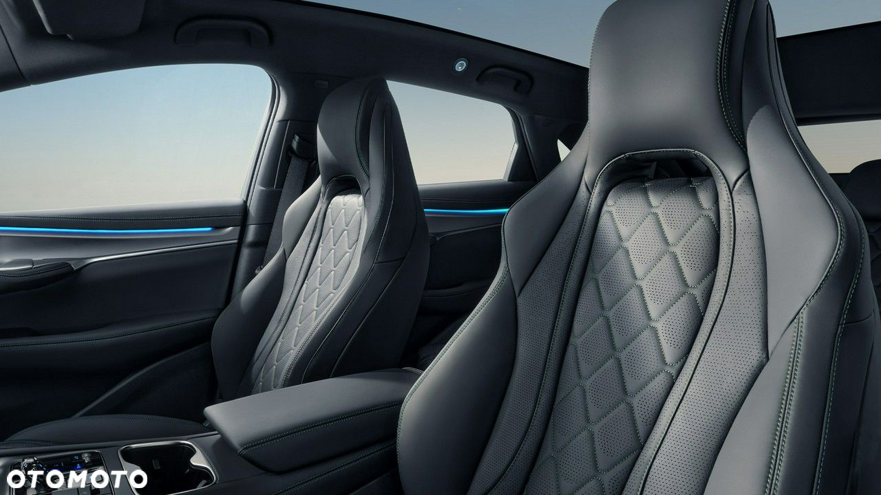 BYD Sealion 7 - 16