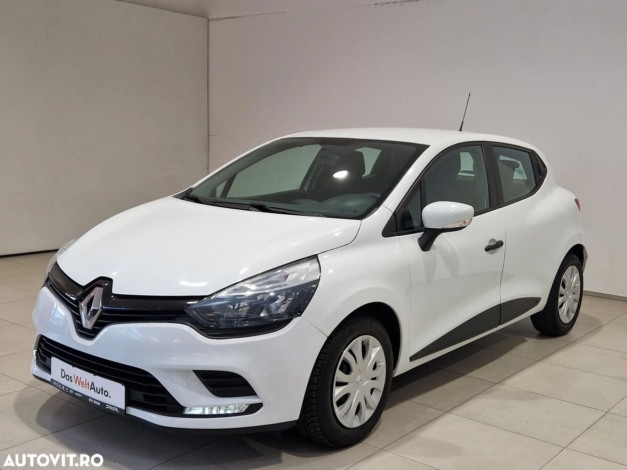 Renault Clio - 1