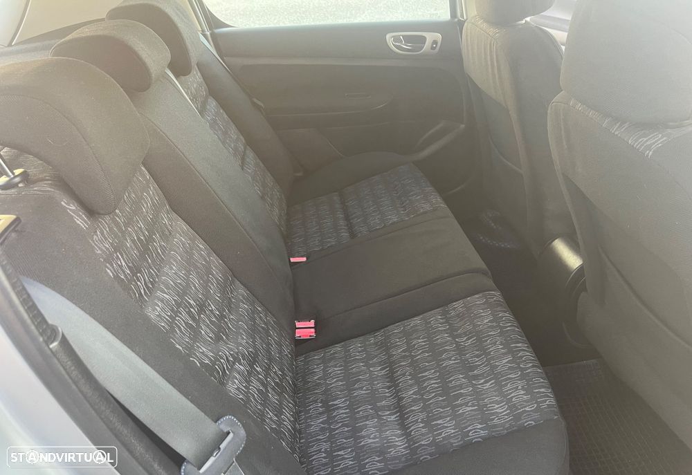 Peugeot 307 1.4 HDi Premium - 6