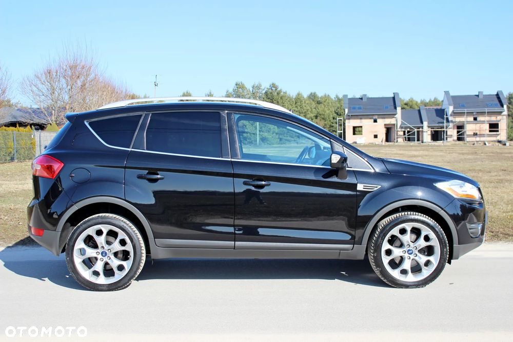 Ford Kuga 2.0 TDCi 2x4 Titanium - 9