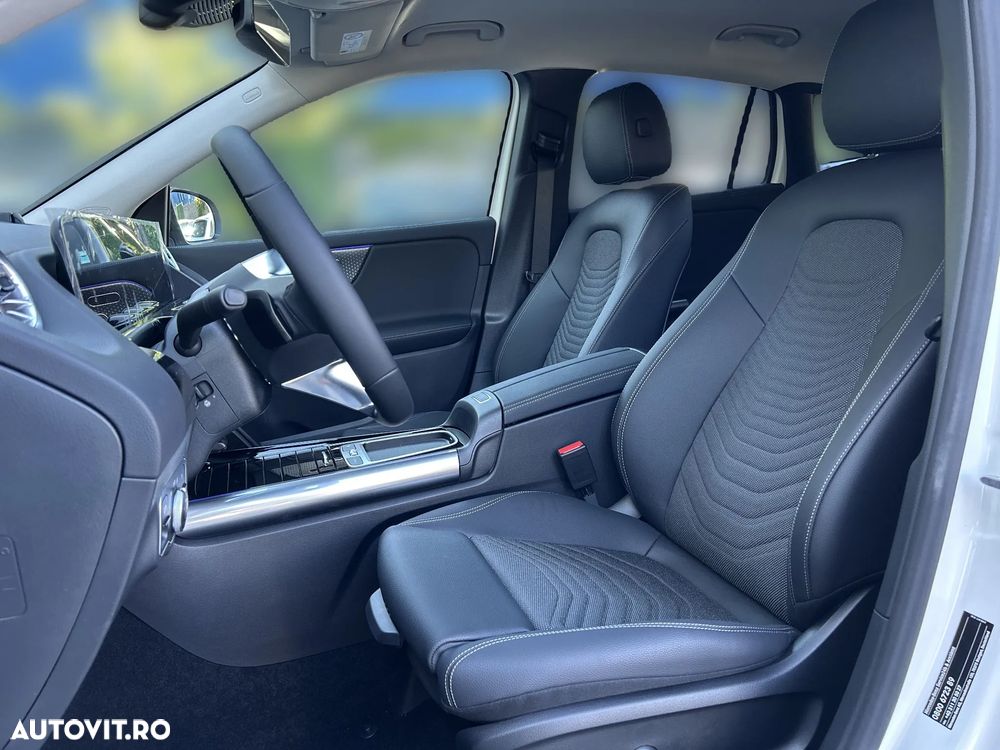 Mercedes-Benz GLA 220 4MATIC MHEV - 13