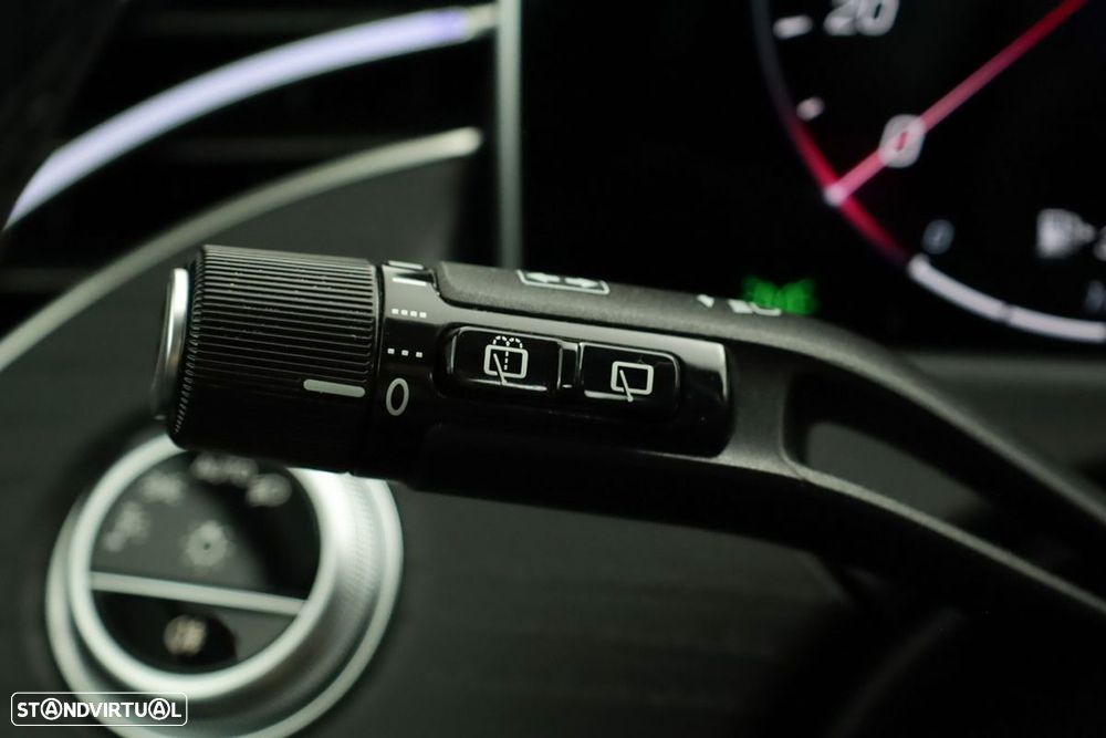 Mercedes-Benz E 300 Standard - 17