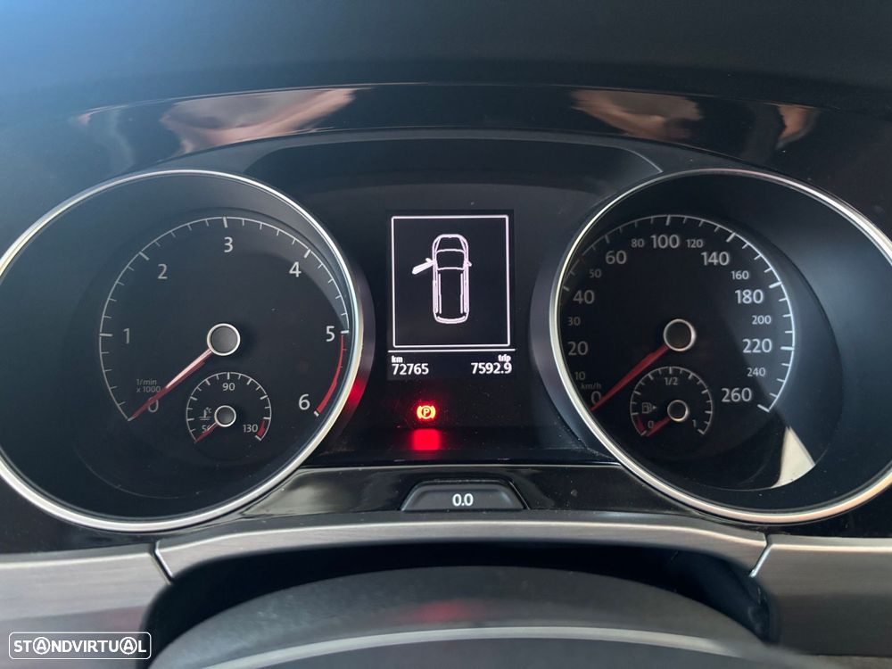 VW Touran 2.0 TDI Confortline - 7