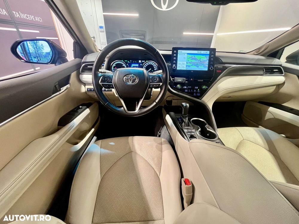 Toyota Camry 2.5 Hybrid Exclusive - 11