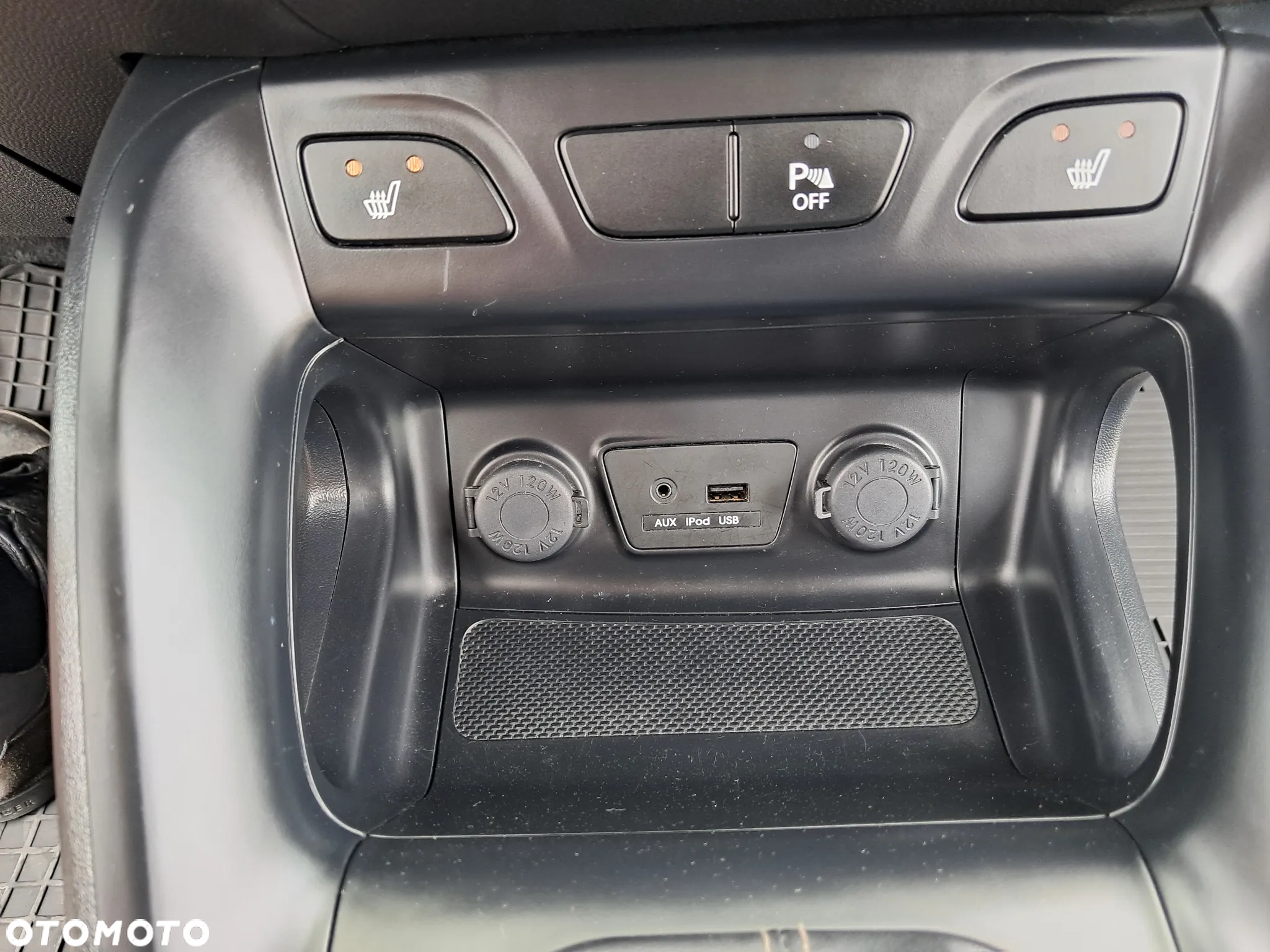 Hyundai ix35 2.0 4WD Premium - 36