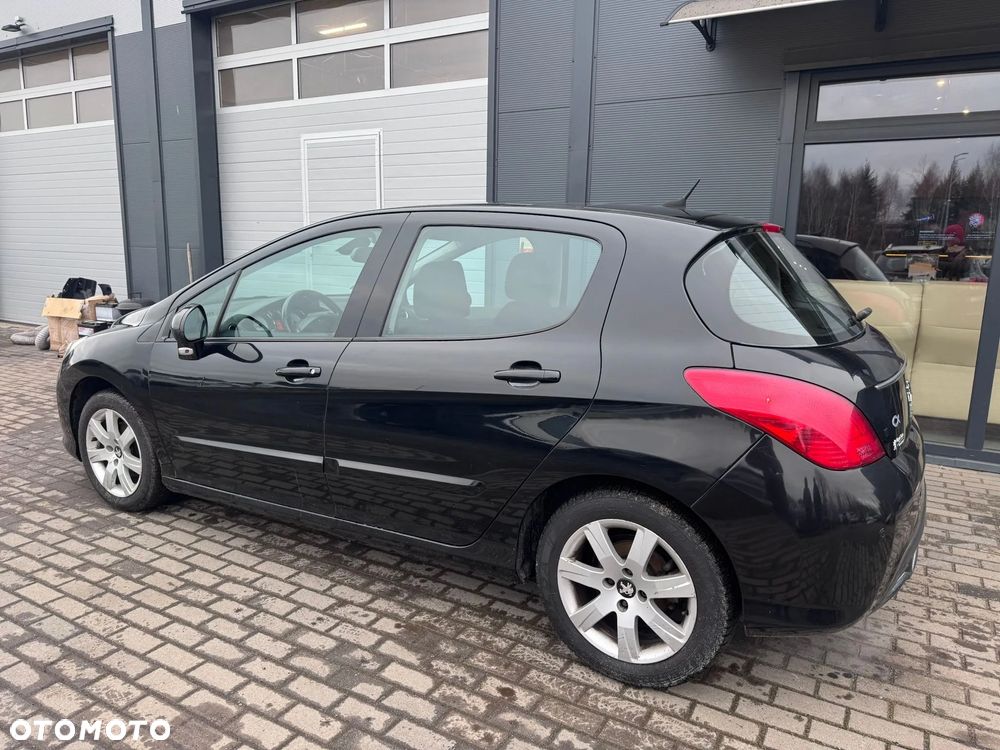 Peugeot 308 HDi FAP 110 Premium - 28