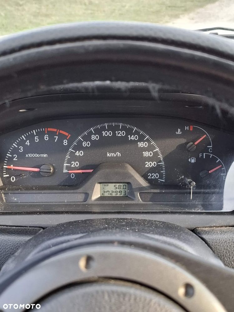 Mitsubishi Lancer 1.6 Intense - 32