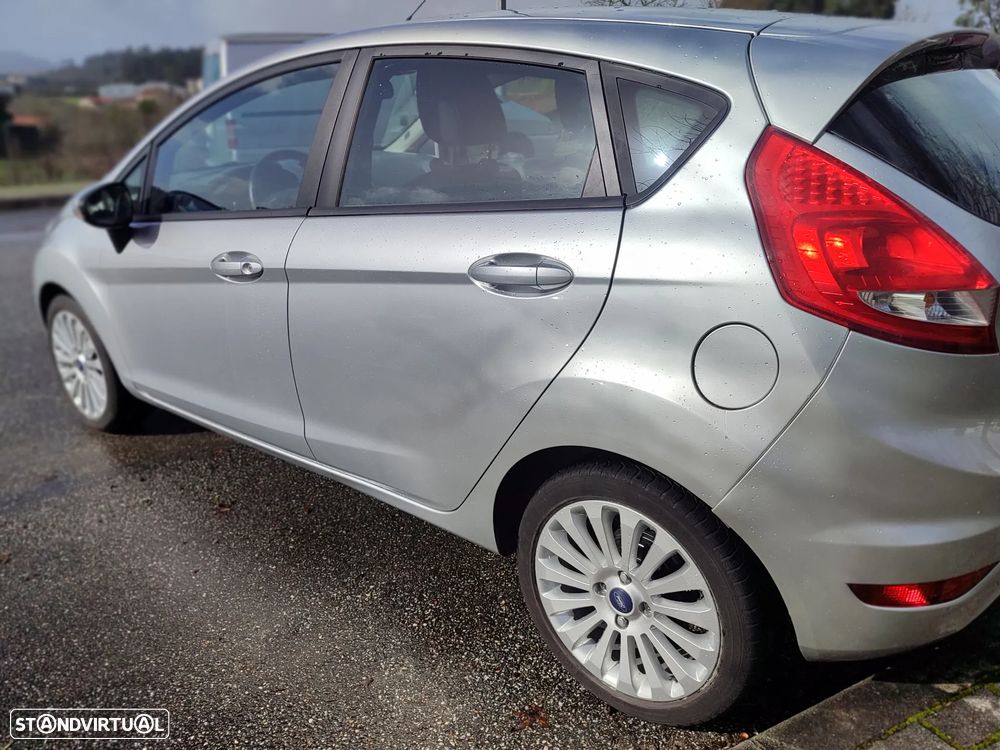 Ford Fiesta 1.6 TDCI ECOnetic - 6
