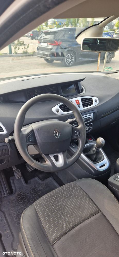 Renault Grand Scenic Gr 1.9 dCi Confort Privilege - 17