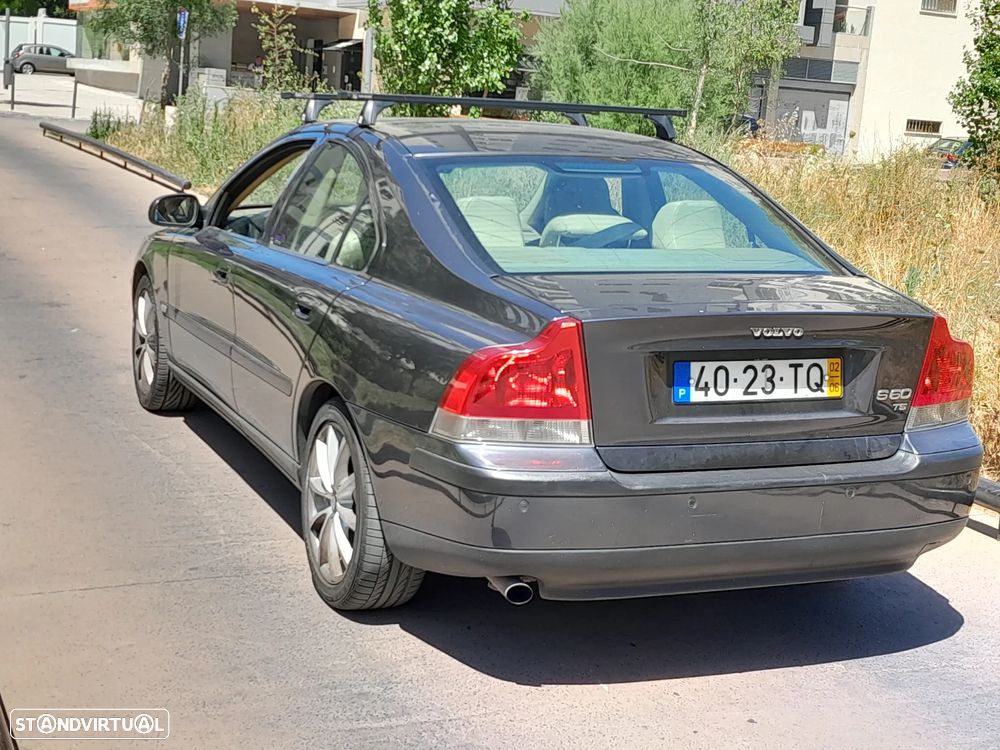 Volvo S60 2.3 T5 - 8