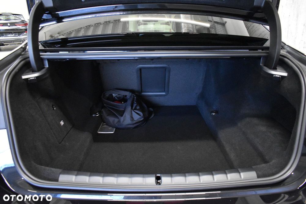 BMW Seria 7 - 40