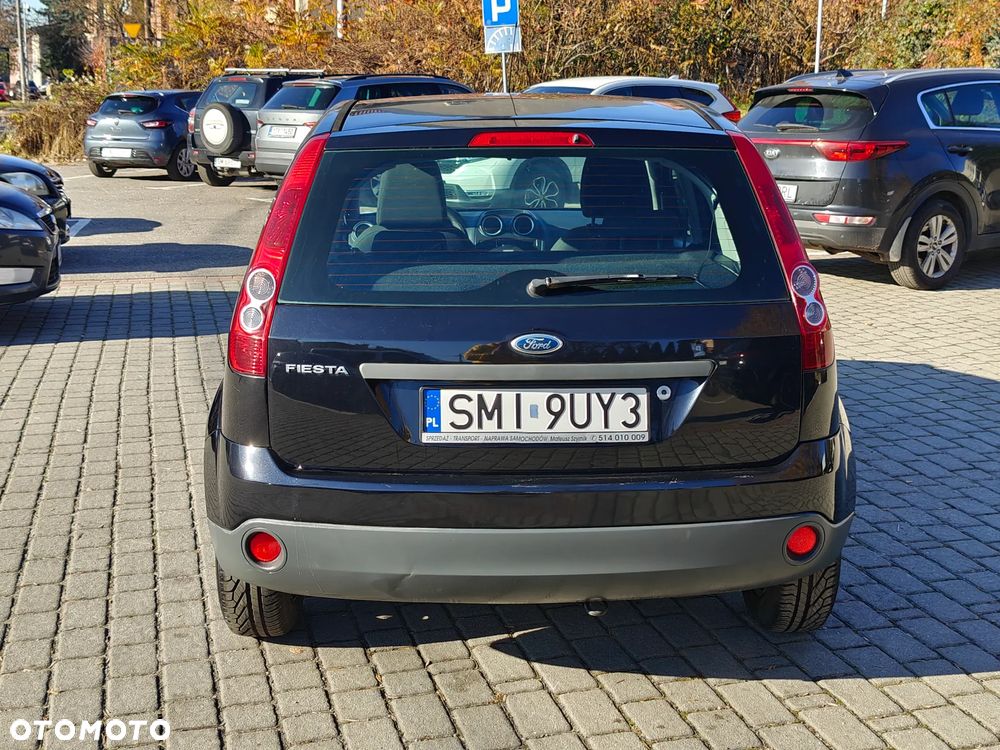 Ford Fiesta 1.3 Ghia - 12