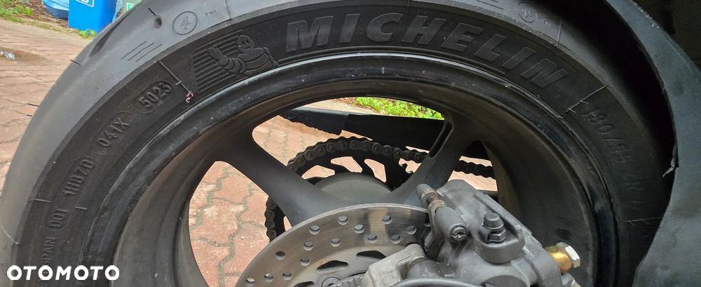 Yamaha FZ6 - 18