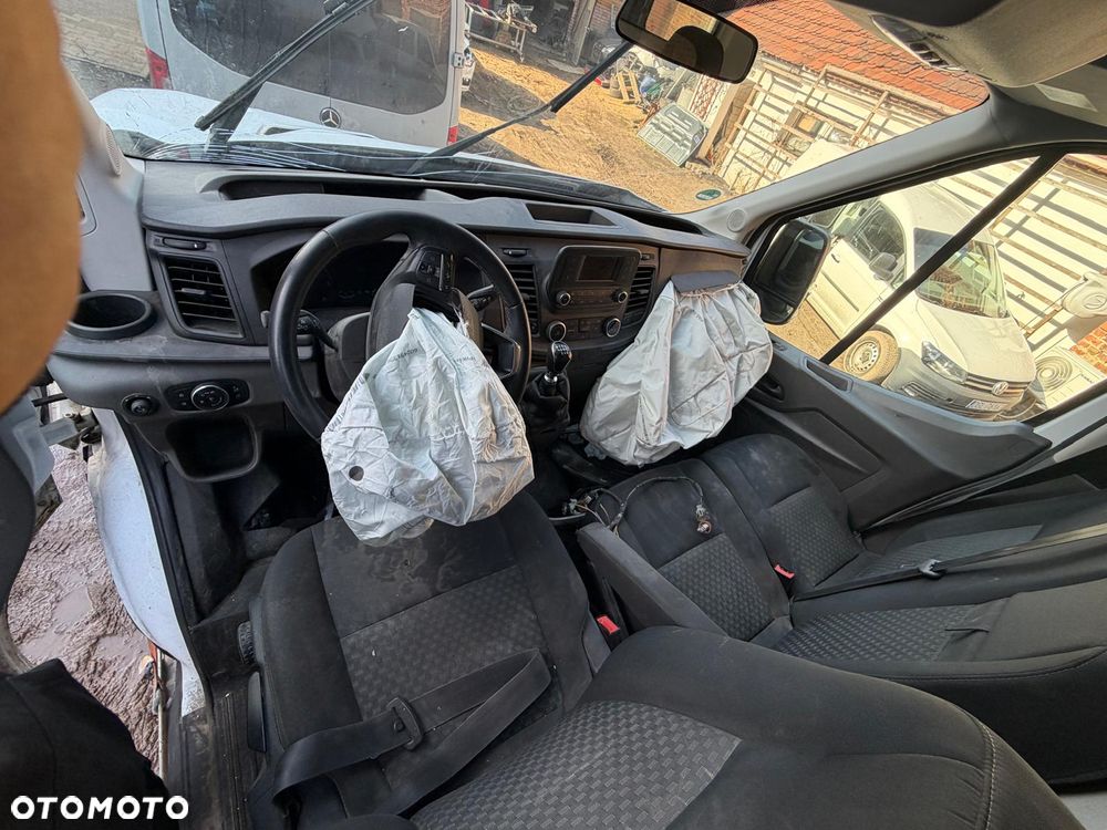 Ford Transit MK8 - 13