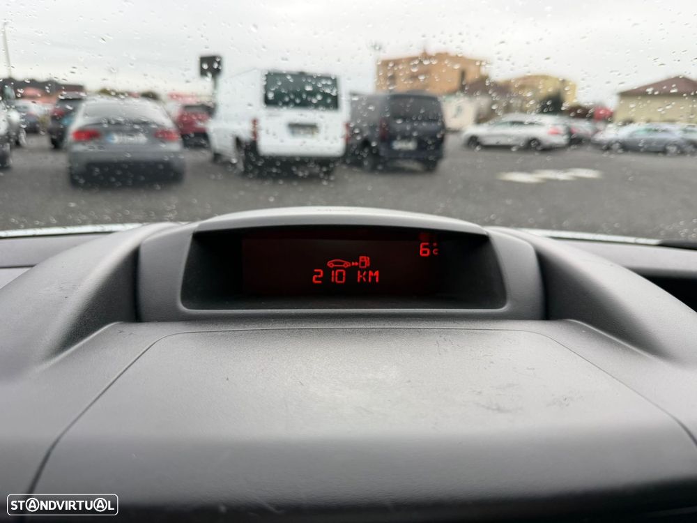 Citroën Berlingo 1.6 HDi 800 Longo Club - 24