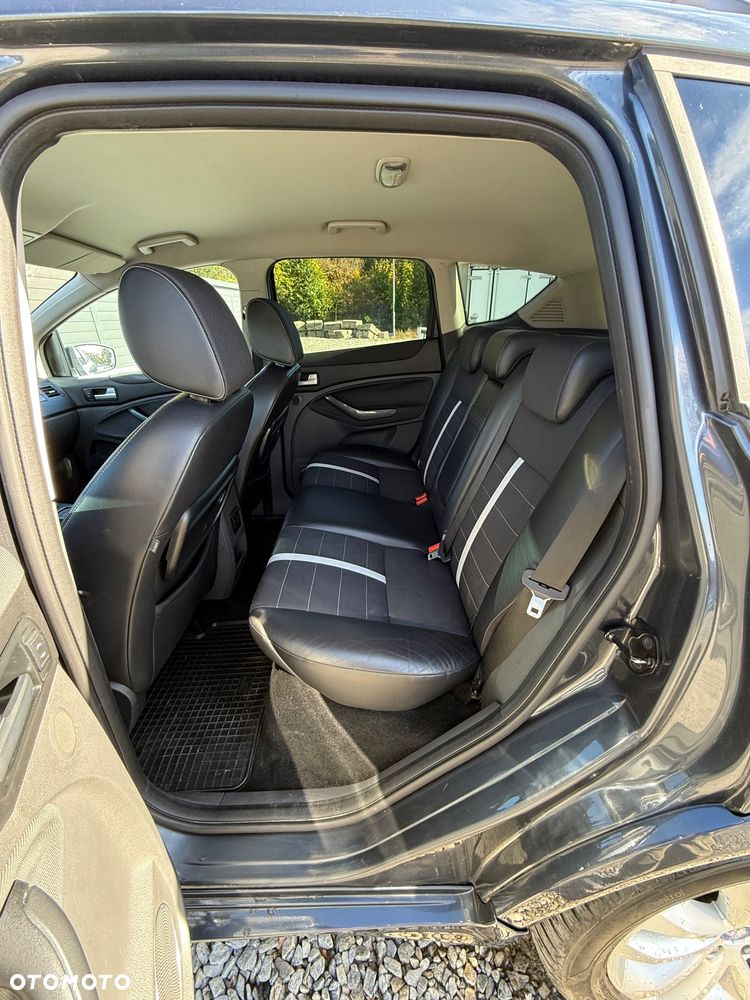 Ford Kuga 2.0 TDCi 4x4 Titanium - 14