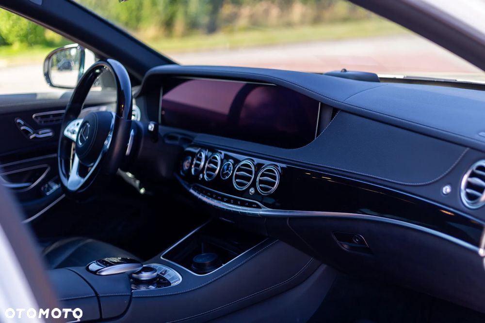 Mercedes-Benz Klasa S 560 4-Matic L 9G-TRONIC - 24