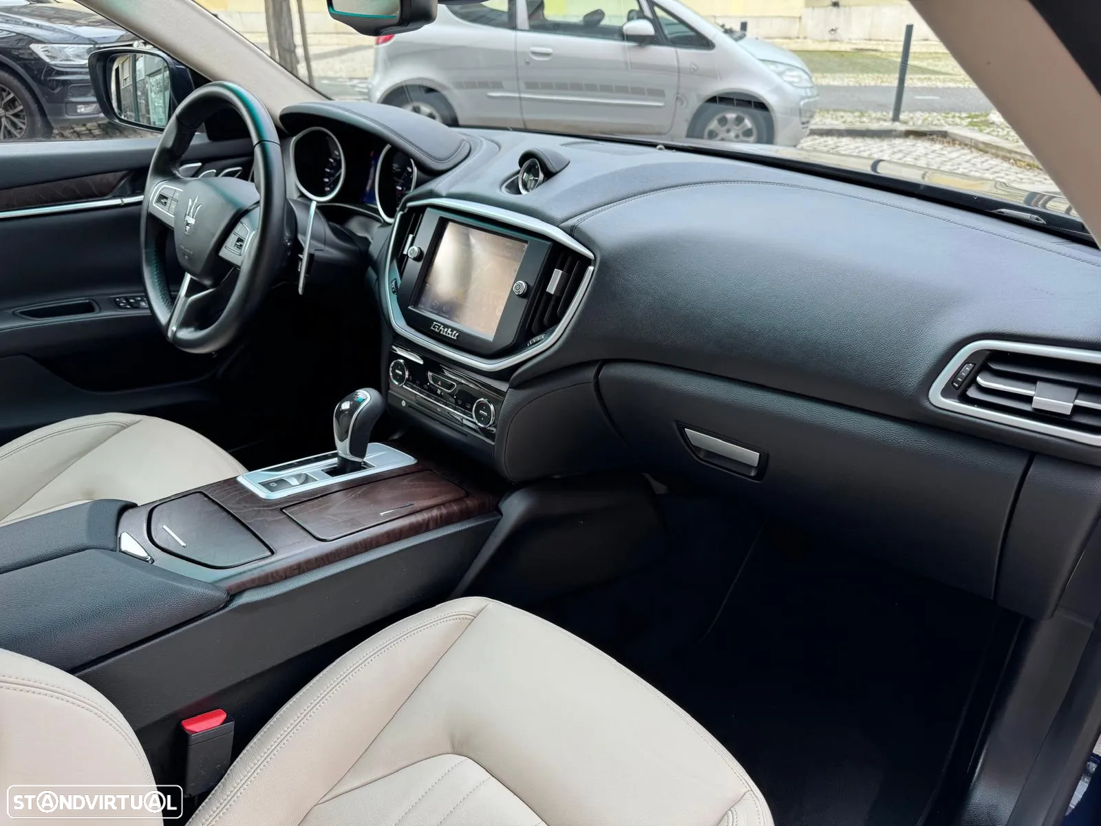 Maserati Ghibli 3.0 V6 - 32
