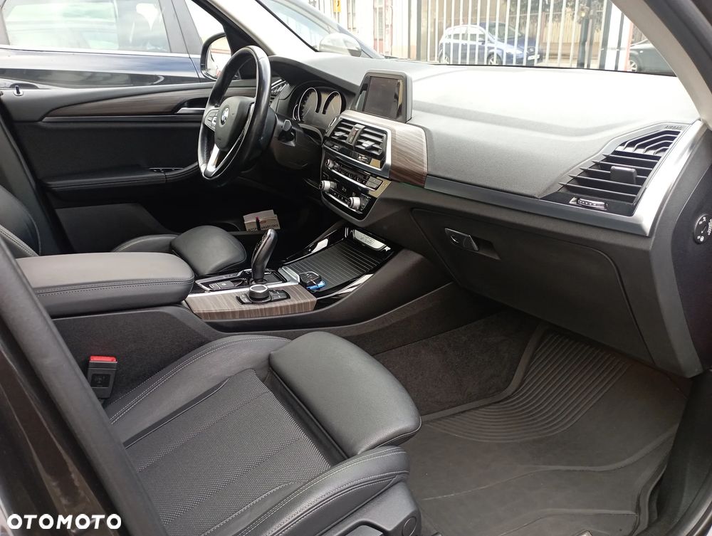 BMW X3 xDrive20i GPF xLine sport - 9