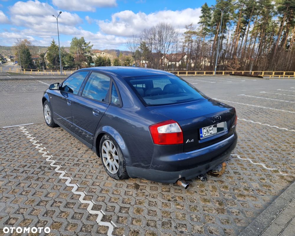 Audi A4 Avant - 3